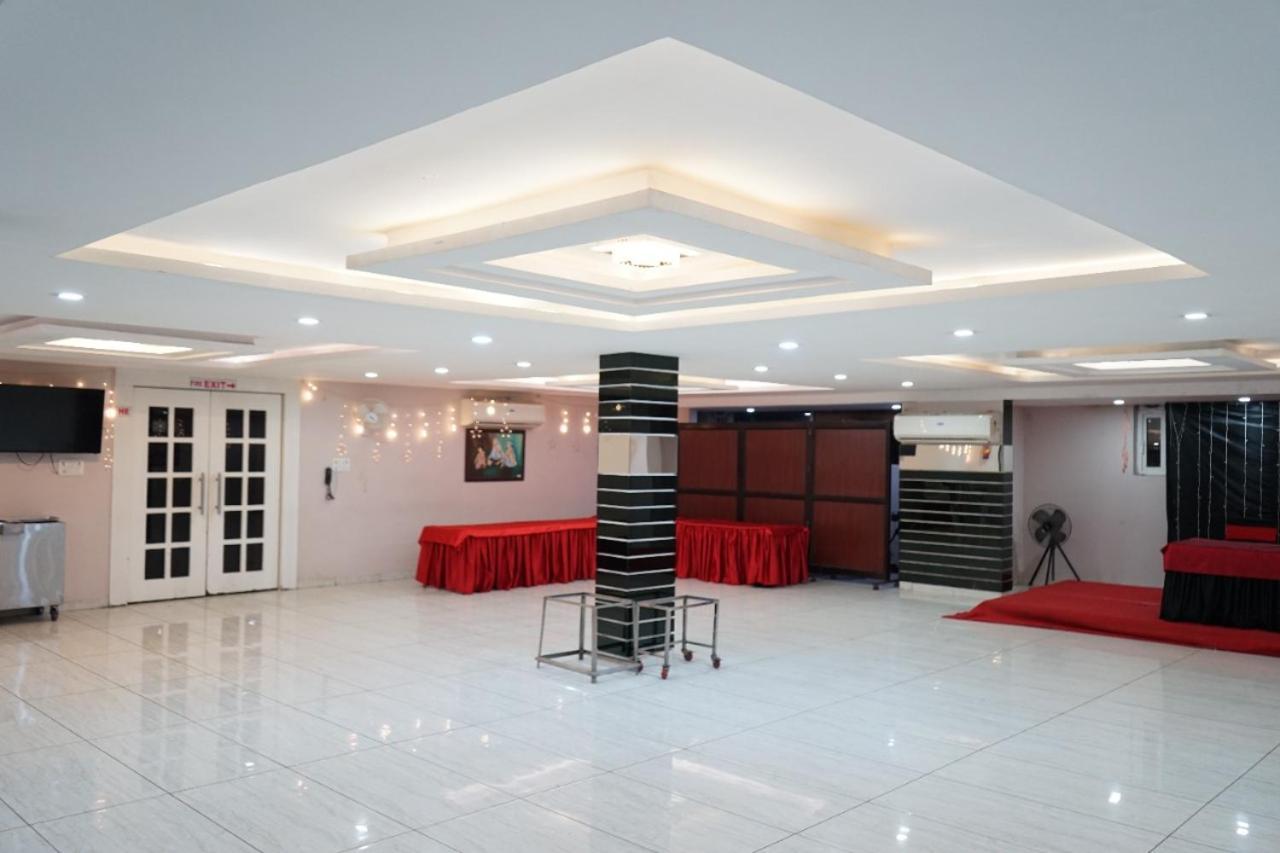 K3 Club Residency Hotel Jhansi Exterior photo