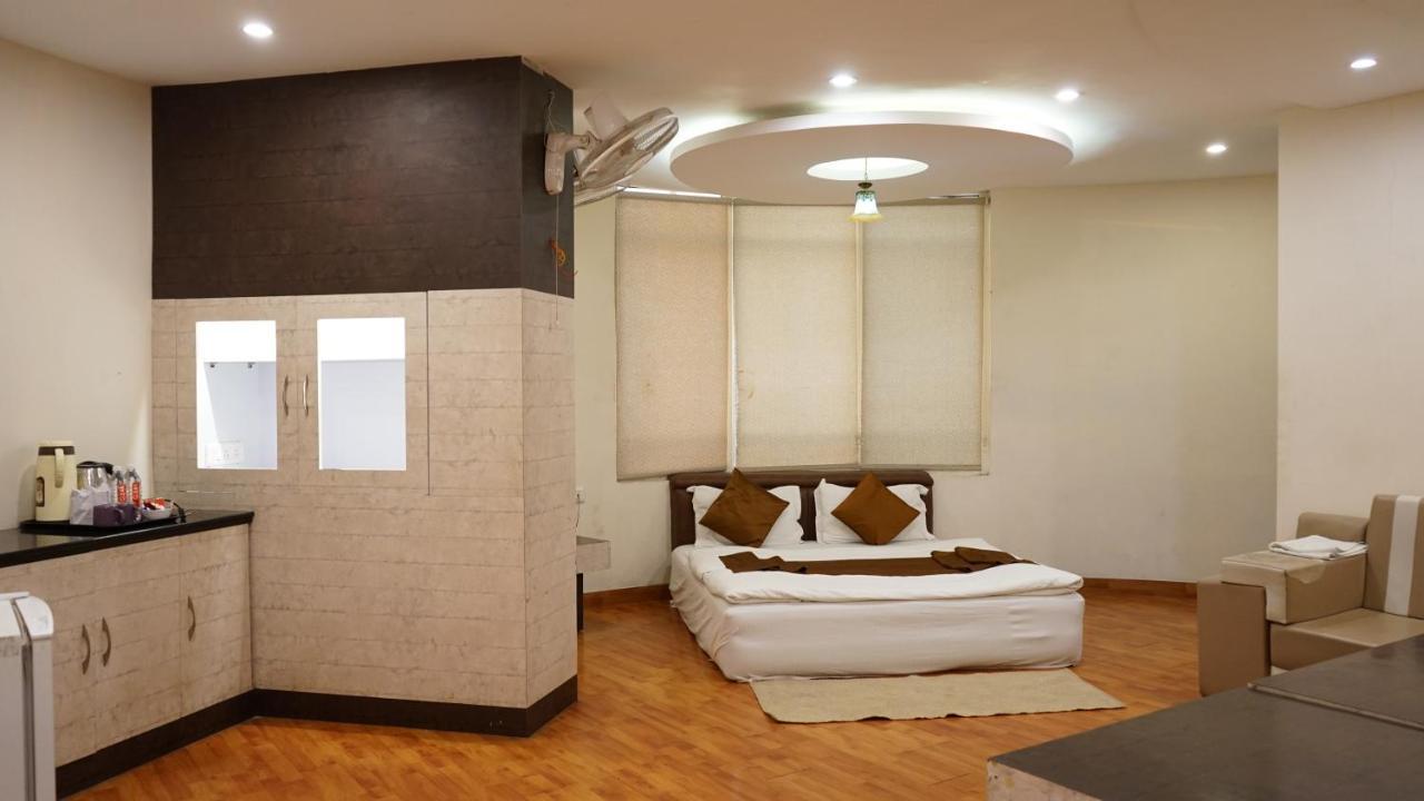 K3 Club Residency Hotel Jhansi Exterior photo